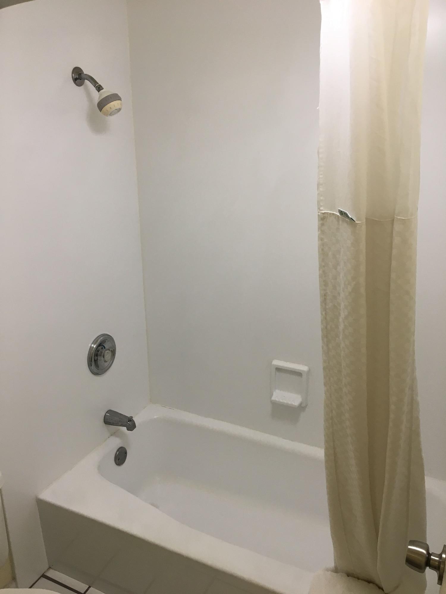 Days Inn By Wyndham Bradenton - Near The Gulf Экстерьер фото